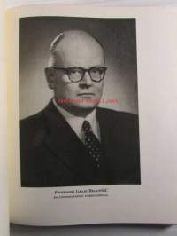 Werner Söderström Osakeyhtiö kuvina juhlavuonna 1953