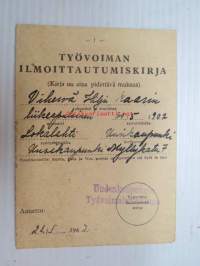 Työvoiman ilmoittautumiskirja Hilja Kaarina Vihervä, liikeapulainen, Uusikaupunki, 22.1.1943