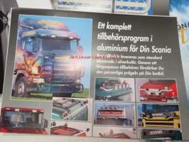 Scania - 7 kpl esitteitä vaatteista jaoheistuotteista + tarvikkeista