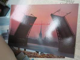 Leninrad-kuvasalkku - matkamuistoksi myytyjä painokuvia