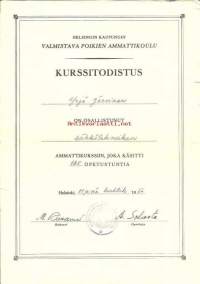 Helsingin kaupungin valmistava poikien ammattikoulu, kurssitodistus 1956   - todistus