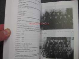 Kaikki Isänmaalle - Suojeluskuntain päällystökoulu 1919-1944
