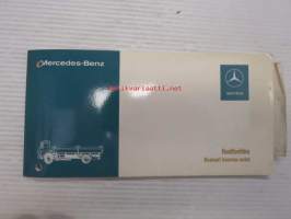 Mercedes-Benz Huoltovihko - Raskaat kuorma-autot -huoltolipukevihko, alunperin auton mukana toimitettu