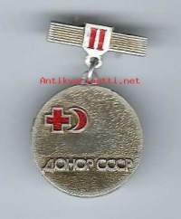 Neuvosto-Venäjä Punainen Risti  II -  rintamerkki