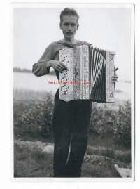 Ranta, lava, Juhannus - hanurista ...  1949 - valokuva 9x6 cm