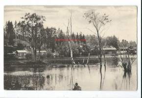 Joen rannalla   - paikkakuntapostikortti kulkenut 1900-luvun alku