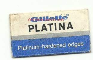 Gillette Platina - partateräkääre partaterä sisällä