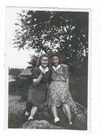 Pansiossa 1947 - valokuva 6x9 cm