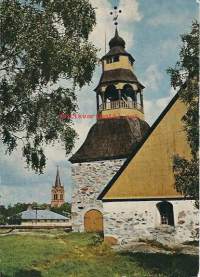 Uusikaupunki vanha  kirkko - kirkkopostikortti paikkakuntapostikortti postikortti kulkematon