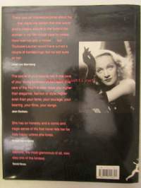The Amazing Blonde - Dietrich&#039;s Own Style
