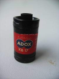 Adox KB17   35 mm - tyhjä filmirulla kotelo