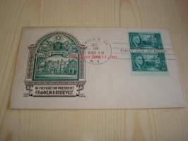 Presidentti Franklin Delano Roosevelt 1945 USA ensipäiväkuori FDC kahdella postimerkillä