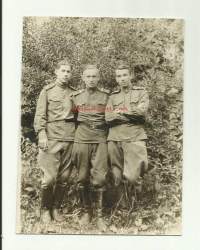 Neuvostosotilaat ja kesä 1950-luku   - valokuva   8x11 cm