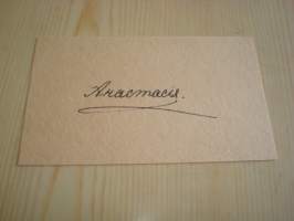 Anastasia Romanov, nimikirjoituskortti. Nimikirjoitus on painettu 1900-luvun postikorttipaperille, ei siis käsinkirjoitettu. Kortin koko noin 7,5 cm x 12,5 cm.