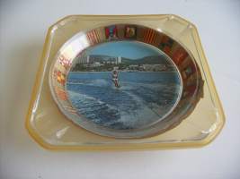 Mallorca Tuhkakuppi lasi/muovi  12x12x2 cm käyttämätön