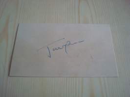 Kosmonautti Juri Gagarin, Neuvostoliitto, nimikirjoituskortti. Nimikirjoitus on painettu vanhalle postikorttipaperille, ei siis käsinkirjoitettu. Kortin koko noin