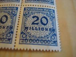 4 kpl 20 miljoonan markan postimerkkejä eli yhteensä 80 miljoonan markan postimerkit, Saksa, vuodelta 1923, silloin kun inflaatio laukkasi hurjaa vauhtia.