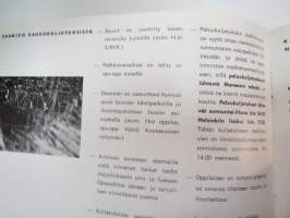 Festum 119 1965 (RUK kurssi 119) -kurssijuhlan daameille tarkoitettu opasvihkonen järjestelyistä ym. -guide book for ladies attending non-commissioned officer´s