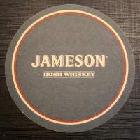 Jameson The Irish Whiskey -viskilasin alunen.