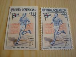 2 x Paavo Nurmi, Olympialaisten legenda postimerkki vuodelta 1957. Harvemmin tarjolla. Hammastettu ja hammastamaton.