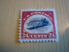 1901 Inverted Pan American Exposition &amp; 1918 Inverted Jenny, USA . Huom. nämä ovat replikat aidoista postimerkeistä, ei siis aidot. Lentokone &amp; juna väärinpäin.
