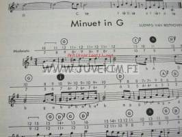 126 melodies for all chord organs -musiikkia sähköuruille