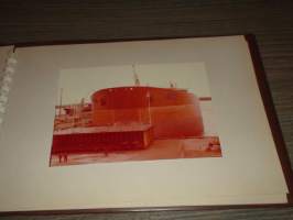Valmet telakka MT SOLSTAD  aluksen kastetilaisuus 19.8.1977   ja juhlat valokuvakansio