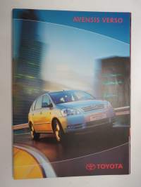 Toyota Avensis Verso 2002 -myyntiesite / brochure