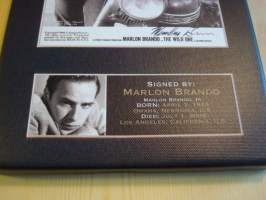 Marlon Brando, canvastaulu, koko 20 cm x 30 cm. Teen näitä vain 50 numeroitua kappaletta. Yksi heti valmiina lähetettäväksi.