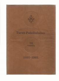 Turun puhelinlaitos 100 vuotta : 1882-1982 / Eero Paavola ; [julk. Turun kaupunki].