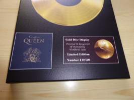 Queen, canvastaulu, koko 30 cm x 40 cm. Tehty 50 numeroitua kappaletta. Hieno esim. lahjaksi.