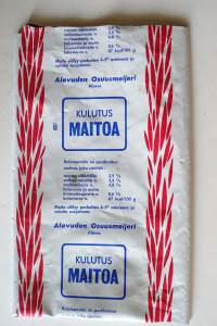 Alavuden Osuusmeijeri Alavus  - kulutusmaitoa, maitopussi, muovipussi avattu tuotepakkaus, 1960-70