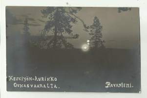 Rovaniemi Ounasvaara keskiyön aurinko  - paikkakuntapostikortti paikkakuntakortti postikortti kulkematon