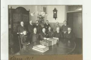 Oppikoulun opettajat 1913  - valokuva 2
