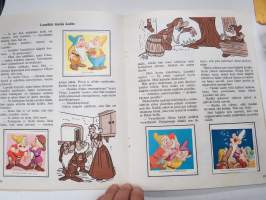 Lumikki ja seitsemän kääpiötä - Walt Disney kiiltokuvakirja -sticker album