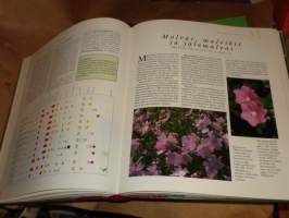 Tammen suuri puutarhakirja 1-4