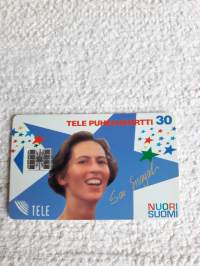 Puhelinkortti 1.7.1995. Sari Essayal:in  kuvalla. Nuoren Suomen ja  Telen  yhteistyöllä  osa  kortin  tuotosta  meni  nuorten  hyväks.  Numero 56151213