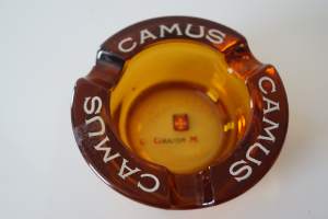 Camus  mainos viinamainos tuhkakuppi  lasia 10x4 cm