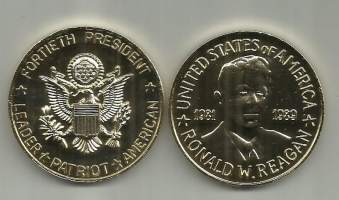 Ronald Reagan USA president 1981 - 1989   48 mm paino 50 g  pillerissä