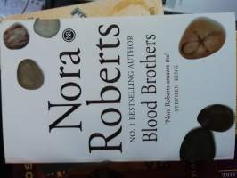 Blood brothers/ Nora Roberts