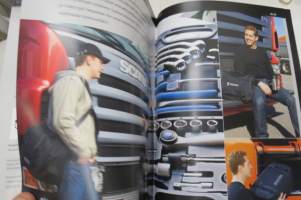 Scania  - laaja lisävarusteluettelo -myyntiesite / sales brochure