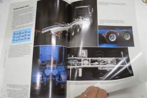 Scania - 100 vuoden kokemuksen tulos -myyntiesite / sales brochure