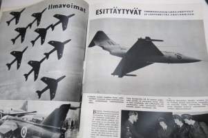 Peitsi 1957 nr 1, Maanpuolustusasioita käsittelevä lehti, 1. ilmestynyt numero, Isänmaallisia juhlia, Suomalaiset YK:n turvallisuusjoukoissa, Rovajärvi, Graf Spee