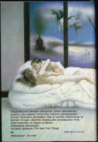 Valkoinen hotelli, 1983. 5.p. Traagissävyinen taiteilijan elämäkerta, naisen sielunelämän analyysi, henkinen odysseia