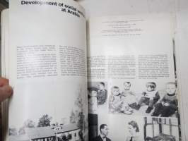 Ceramics and Class from Finland - Arabia´s Centenary Issue 1973 -Arabian satavuotisjuhlanumero, englanninkielinen, runsas kuvitus