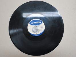 Scandia KS 262 Brita Koivunen ja Olli yhtyeineen Vanhanaikaista rakkautta / ST. Louis blues - savikiekkoäänilevy / 78 rpm record
