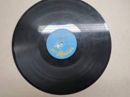 Bluemaster BLU 524 Kalevi Korpi Valkoinen muumio / Muistojeni valkoinen sisar - savikiekkoäänilevy / 78 rpm record