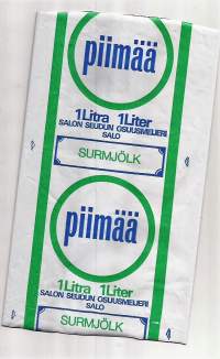 Salon Seudun Osuusmeijeri Salo - piimää, maitopussi, muovipussi avattu tuotepakkaus, 1960-70