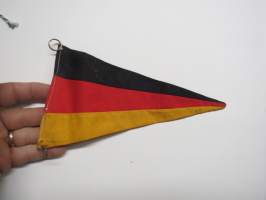 Saksa / Germany -pennant - souvenier / matkailuviiri