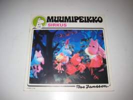 Muumipeikko Nro 4/1982 - Sirkus